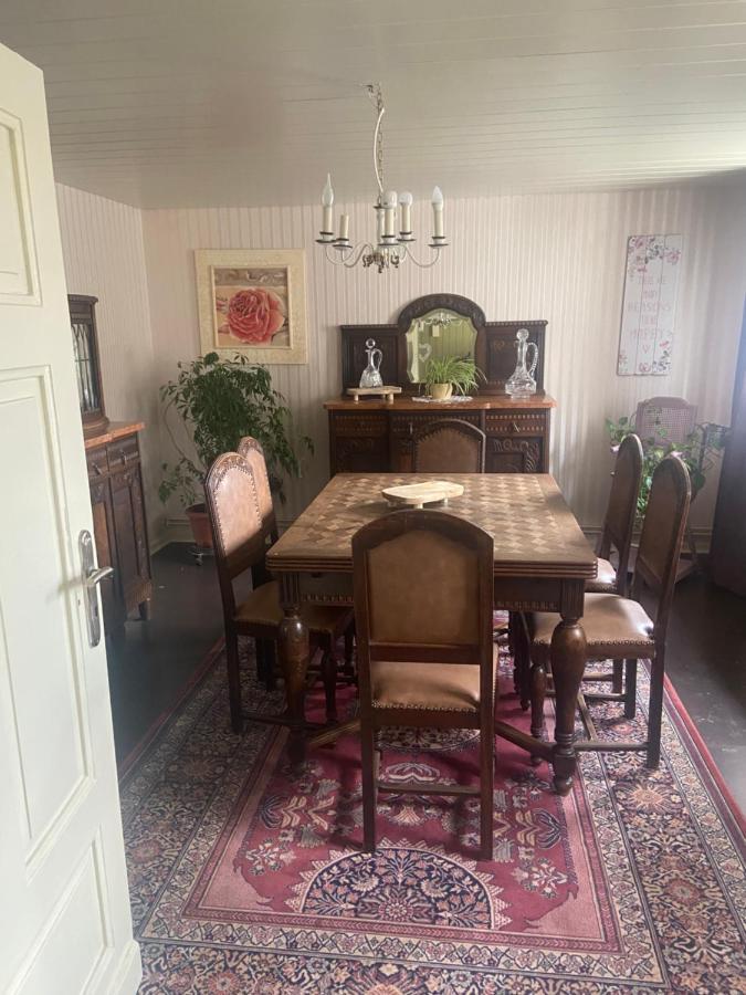 Zeitreise- Haus Mit 5 Schlafzimmern Diemelsee Exteriör bild